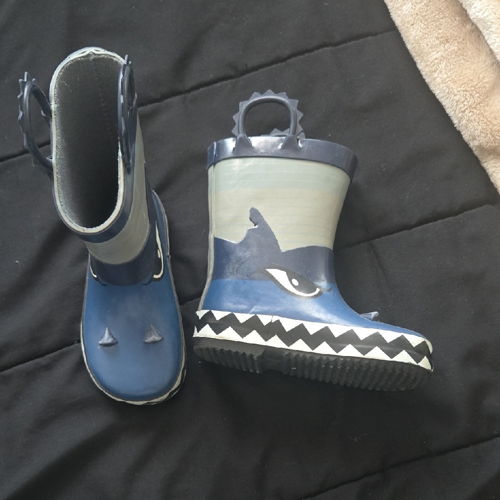 Shark Adventure Kids' Rain Boots - Navy and Gray